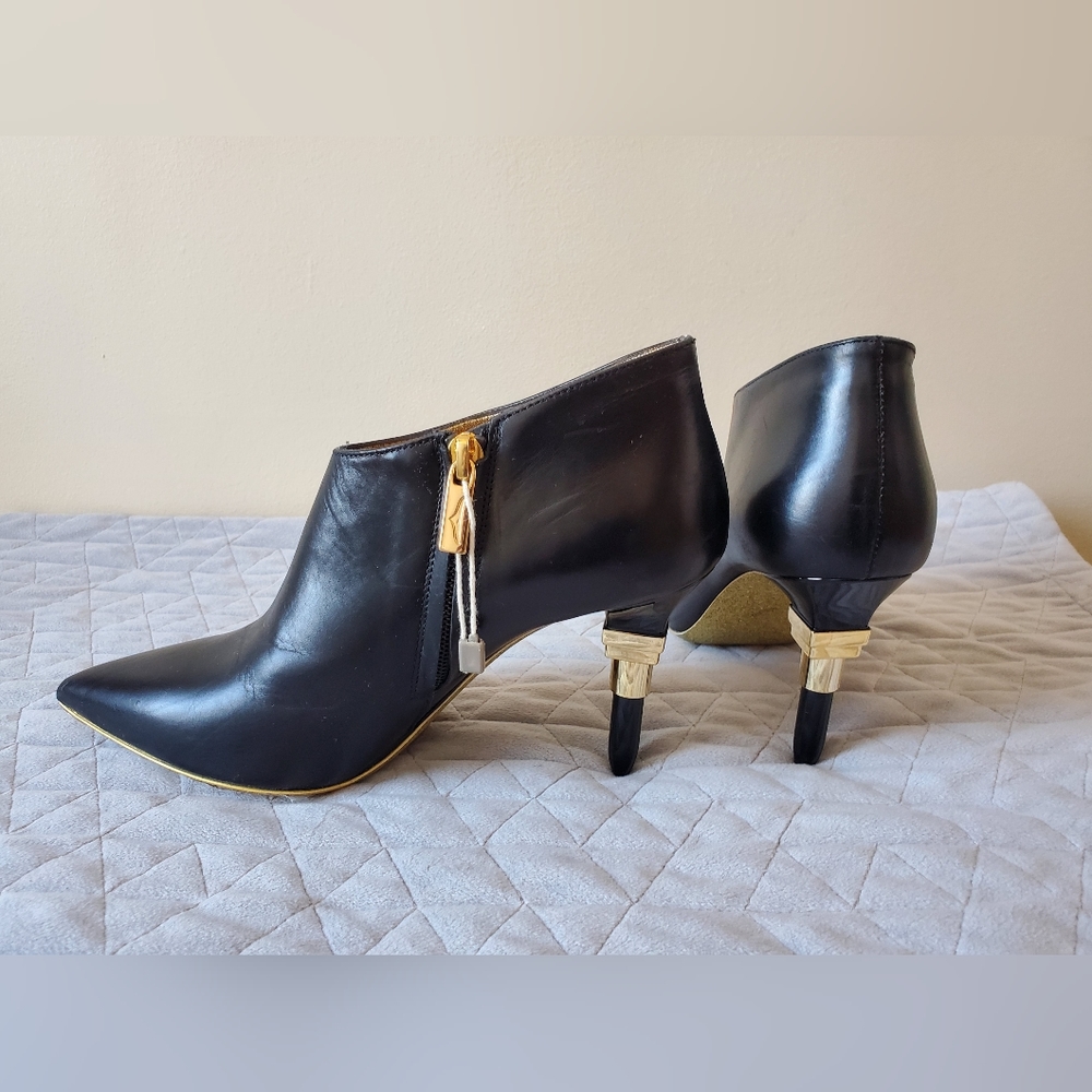 Alberto Guardiani Lipstick Leather Ankle Boots